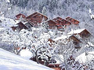 Winter view of Les Bergeries ski apartments, Les Allues