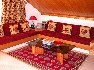 Living room, in luxury rental apartment, Meirbel