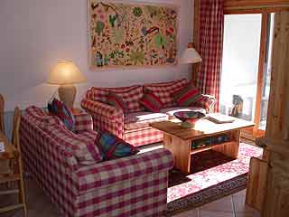 Living room of Alpages A9 rental apartment Meribel Mottaret