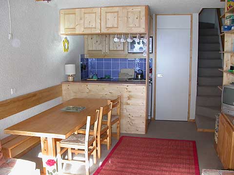 Kitchen area of rental apartment Arpasson 60, Meribel Mottaret