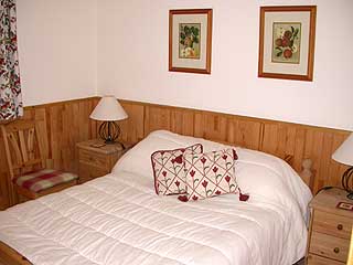 Master bedroom of self catered rental accommodation Chalet Cigales, Meribel 1600