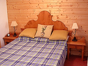 Master bedroom of self catered rental apartment Glaciers 2, Meribel Centre