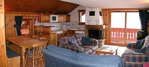 Living area of self catered rental apartment Jardin d�Hiver C14, Meribel 1600