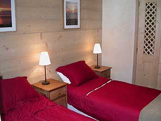 Twin bedroom of self catered rental apartment Saulire 2 Meribel 1600