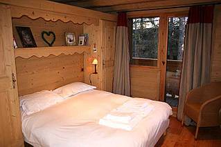 Master bedrom of self catered rental apartment Saulire 6 Meribel 1600